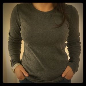 Gap Long-Sleeved T-shirt Size M